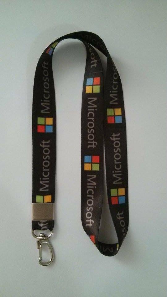 Cordão para crachá personalizado